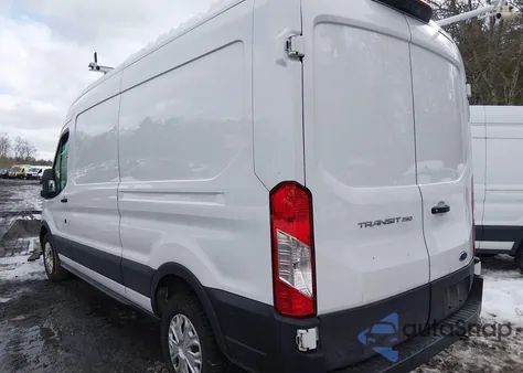 2021 Ford Transit-250 z USA, uszkodzony, nr VIN 1FTBR1C81MKA33721